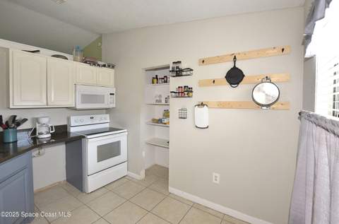 1470 SE Toy Street, Palm Bay FL - photo 7 of 17