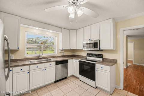 3075 Ellis Drive, Melbourne FL - photo 8 of 30