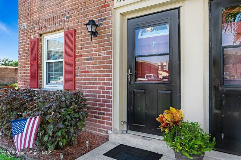 3 bedroom Condominium at 152 E East Colonial Court Court #84, The Jamestown Condo, Indian Harbour Beach — photo 2