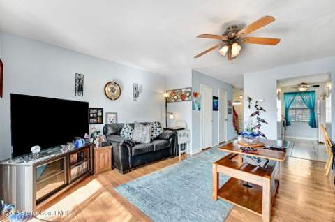 152 E East Colonial Court Court #84, Indian Harbour Beach FL - photo 9 of 25