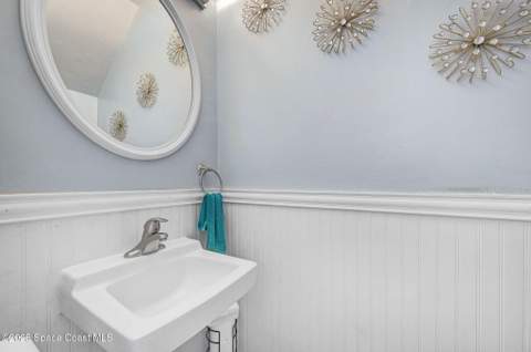 152 E East Colonial Court Court #84, Indian Harbour Beach FL - photo 14 of 25