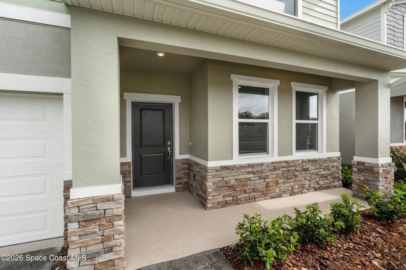 5 bedroom Single Family Residence at 1025 Connolly Lane, Reserve at Country Club Lakes Estates, Palm Bay — photo 4