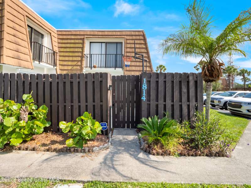 2 bedroom Townhouse at 1814 Kaileen Circle, Vista Oaks West, Palm Bay — photo 4