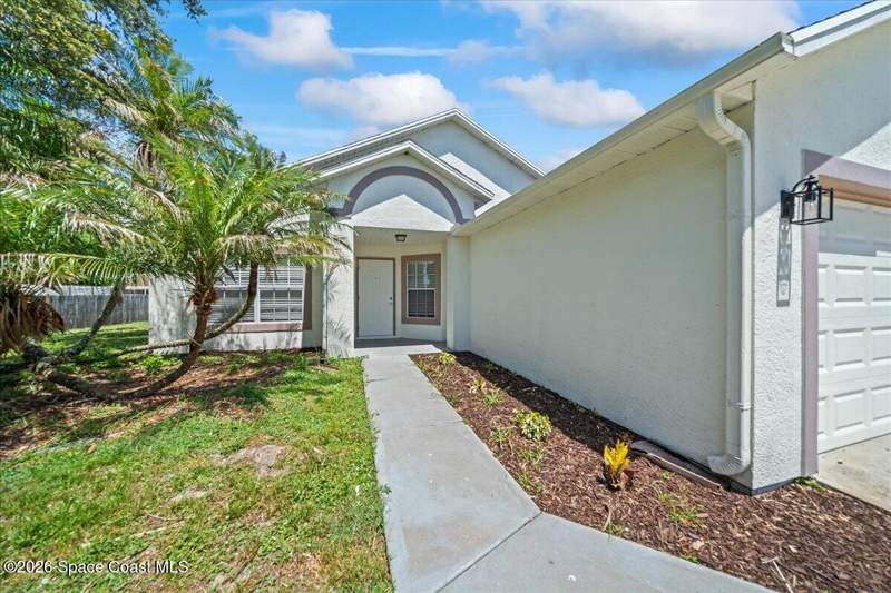 3 bedroom Single Family Residence at 301 Butler Avenue, Port Malabar Country Club Unit 6, Palm Bay — photo 2
