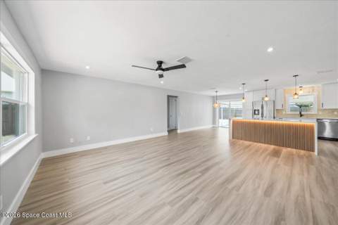 434 Barcelona Road, Palm Bay FL - photo 13 of 28