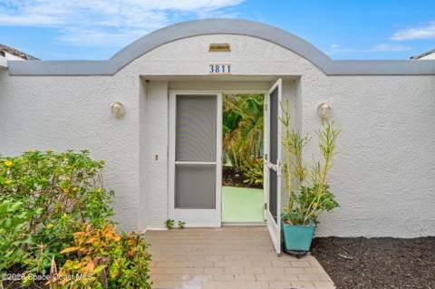 3811 Macfarlane Street, Melbourne Beach FL - photo 12 of 66