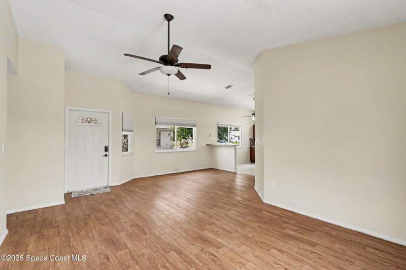 3 bedroom Single Family Residence at 882 Wateroak Drive, Port Malabar Unit 59, Palm Bay — photo 5