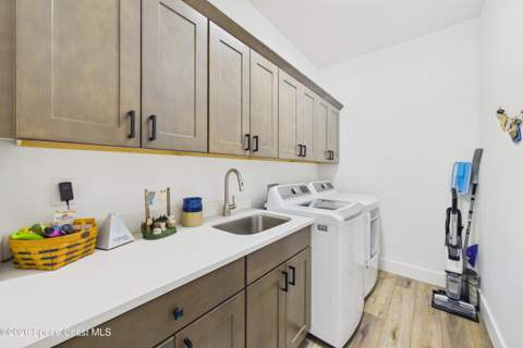 424 Krassner Drive, Palm Bay FL - photo 15 of 76