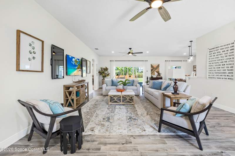 4 bedroom Single Family Residence at 885 Starland Street, Port Malabar Unit 11, Palm Bay — photo 3