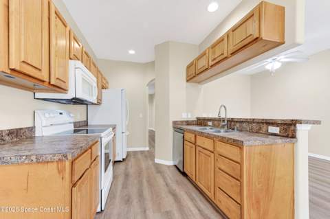 137 Anchorage Avenue #4, Cape Canaveral FL - photo 11 of 30