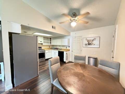 1578 W Powder Horn Road, Titusville FL - photo 6 of 22