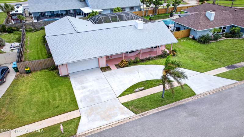 4 bedroom Single Family Residence at 215 Dogwood Avenue, Melbourne Beach S, Melbourne Beach — photo 2