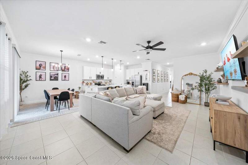 4 bedroom Single Family Residence at 732 Veridian Circle, Edgewood at Everlands, Palm Bay — photo 5