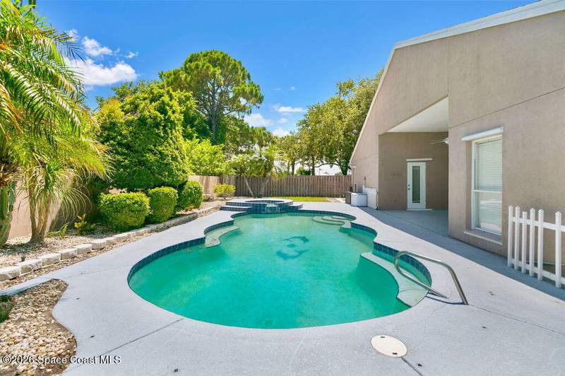 4 bedroom Single Family Residence at 443 Cobblewood Drive, Chelsea Park Unit 1, Rockledge — photo 2