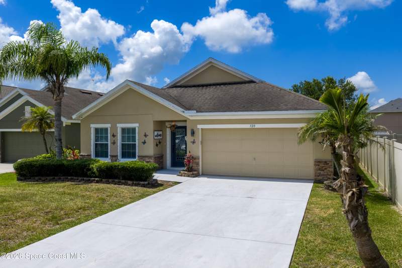 3 bedroom Single Family Residence at 320 Wishing Well Circle, Brentwood Lakes Pud Phase II, Palm Bay — photo 2