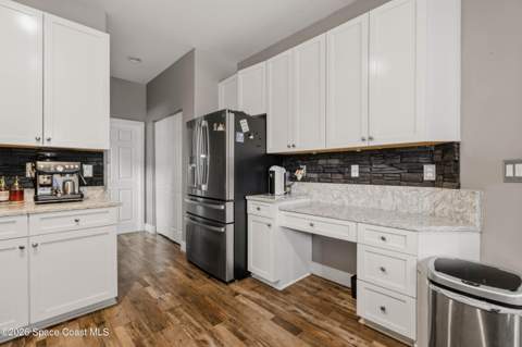 570 Gardendale Circle, Palm Bay FL - photo 15 of 37