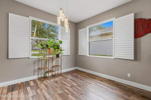 570 Gardendale Circle, Palm Bay FL - photo 13 of 37