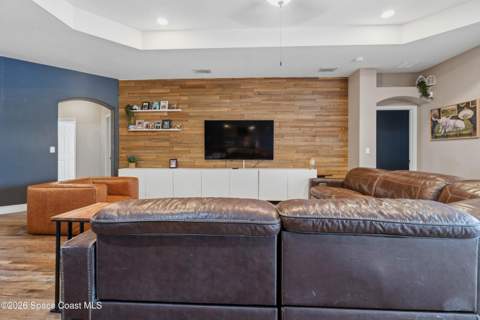 570 Gardendale Circle, Palm Bay FL - photo 8 of 37