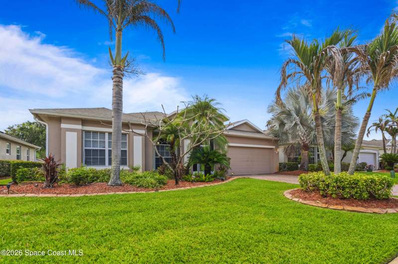 4 bedroom Single Family Residence at 570 Gardendale Circle, Monterey Cove at Bayside Lakes, Palm Bay — photo 3