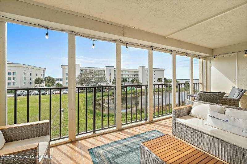 2 bedroom Condominium at 190 Escambia Lane #305, Riverwest Condo Ph II, Cocoa Beach — photo 4