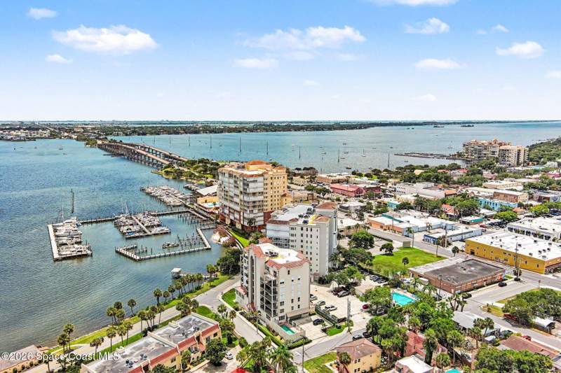 4 bedroom Condominium at 19 N Indian River Drive #Ph-1, Barclay Square Condos, Cocoa — photo 2
