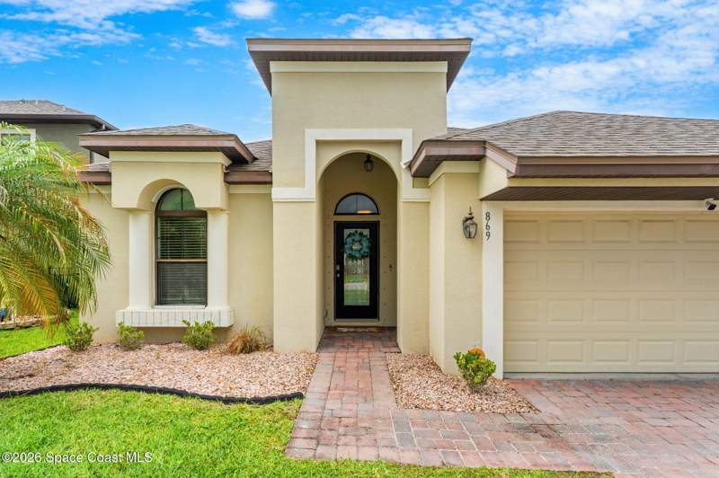 4 bedroom Single Family Residence at 869 Fiddleleaf Circle, Sawgrass Lakes The Preserve, Melbourne — photo 5