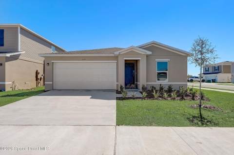 1455 Hayworth Circle, Palm Bay FL - photo 6 of 37