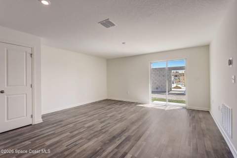 1455 Hayworth Circle, Palm Bay FL - photo 15 of 37
