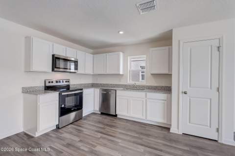 1455 Hayworth Circle, Palm Bay FL - photo 19 of 37