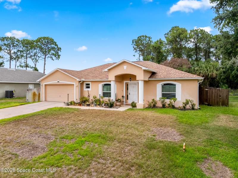 3 bedroom Single Family Residence at 1282 Danforth Street, Port Malabar Unit 36, Palm Bay — photo 2
