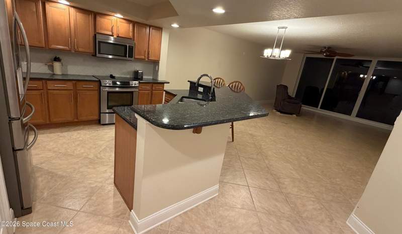 3 bedroom Condominium at 550 Jackson Avenue #303, Cape Club Condo, Cape Canaveral — photo 3