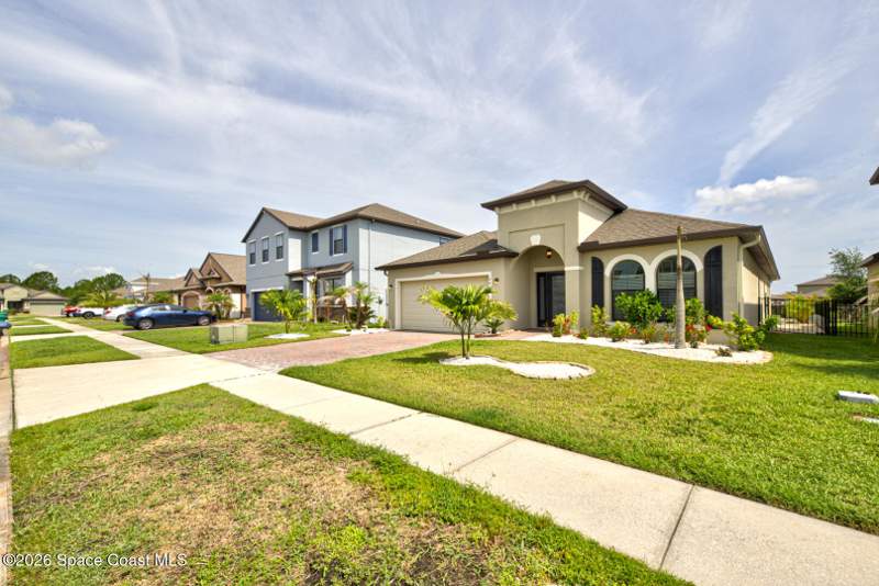 4 bedroom Single Family Residence at 4499 Alligator Flag Circle, Sawgrass Lakes Phase Three, West Melbourne — photo 2