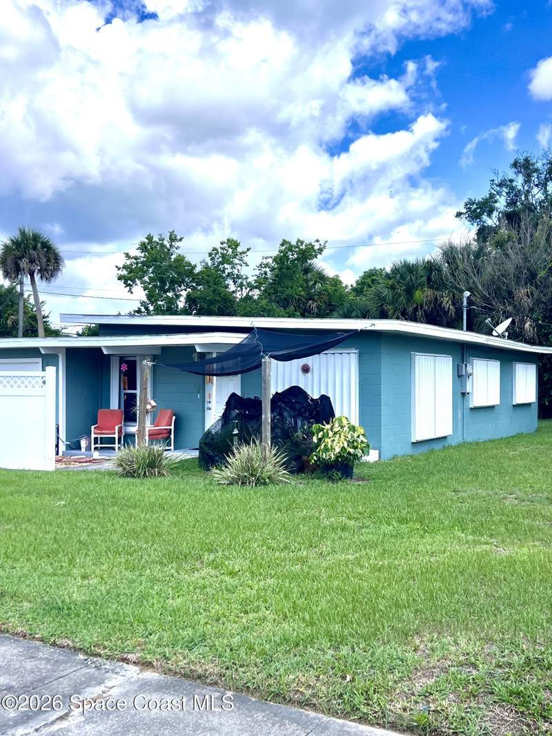 3 bedroom Single Family Residence at 1616 Smith Drive, Whispering Oaks 2nd Sec, Titusville — photo 2