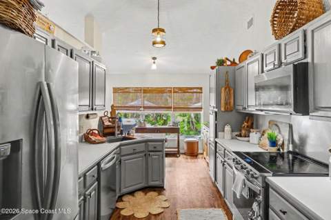 1051 Mandarin Drive, Palm Bay FL - photo 10 of 28