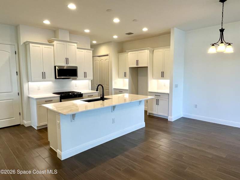 3 bedroom Townhouse at 3431 Galeras Drive, Pangea Park, Melbourne — photo 4