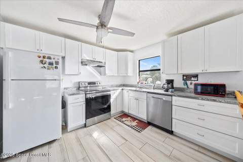 584 N Wickham Road #82, Melbourne FL - photo 8 of 26