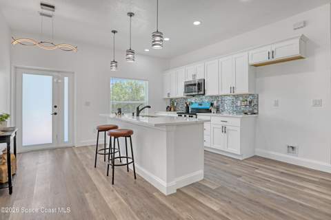 601 Yardley Street, Palm Bay FL - photo 14 of 45