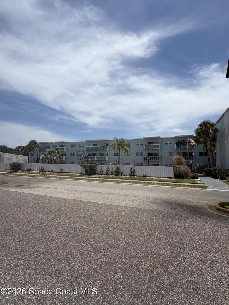 1 bedroom Condominium at 221 Columbia Drive #142, The Plaza Condo, Cape Canaveral — photo 2