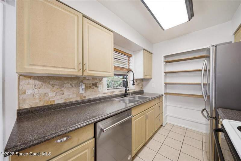 3 bedroom Single Family Residence at 3875 Fay Boulevard, Port St John Unit 2, Cocoa — photo 4