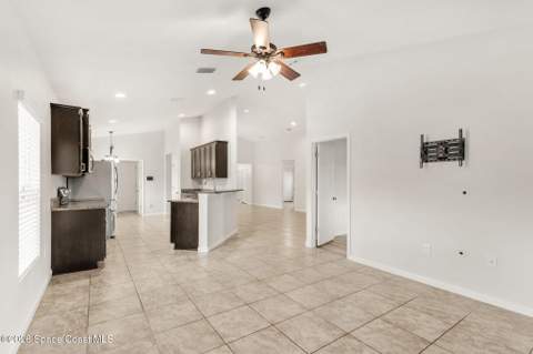 869 Fiddleleaf Circle, Melbourne FL - photo 14 of 65
