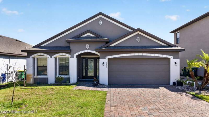 4 bedroom Single Family Residence at 4059 Alligator Flag Circle, Sawgrass Lakes Phase Four, West Melbourne — photo 3