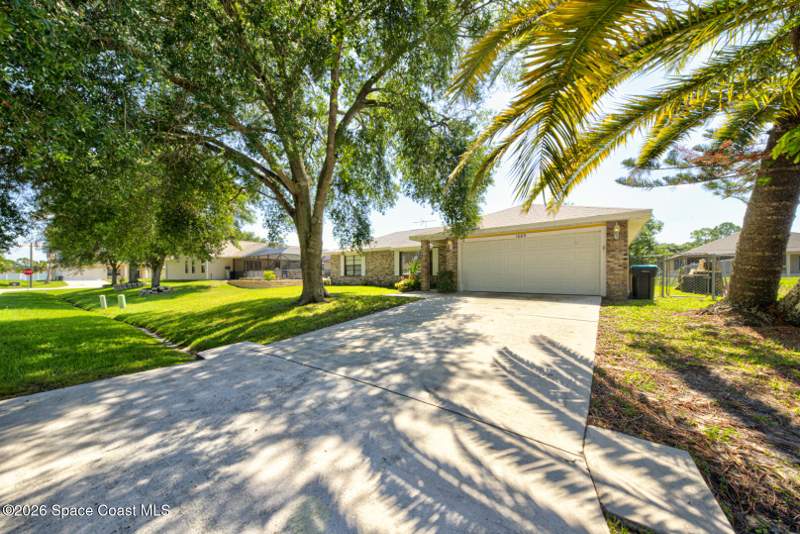 3 bedroom Single Family Residence at 1085 Celle Avenue, Port Malabar Unit 48, Palm Bay — photo 2