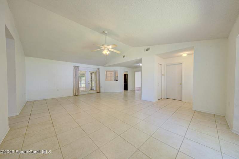 3 bedroom Single Family Residence at 1085 Celle Avenue, Port Malabar Unit 48, Palm Bay — photo 4
