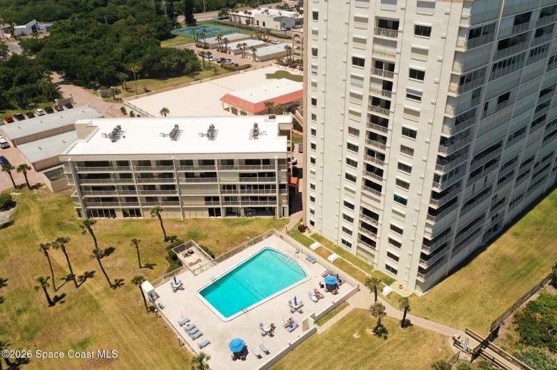 2 bedroom Condominium at 830 N Atlantic Avenue #B203, Stonewood Towers Condo Ph I and Ph II, Cocoa Beach — photo 4
