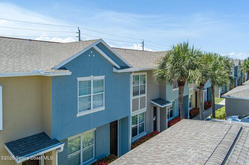 3 bedroom Townhouse at 3358 Cutty Sark Way, Oceanside Village Phase Three B, Indialantic — photo 2