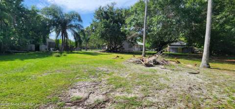 6870 Crepe Myrtle Drive, Grant FL - photo 14 of 79