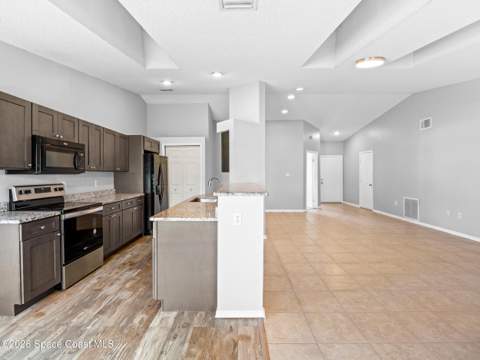 648 Munich Street, Palm Bay FL - photo 6 of 38