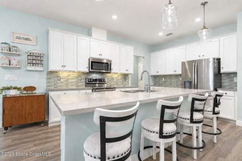 5170 Hebron Drive, Merritt Island FL - photo 8 of 37