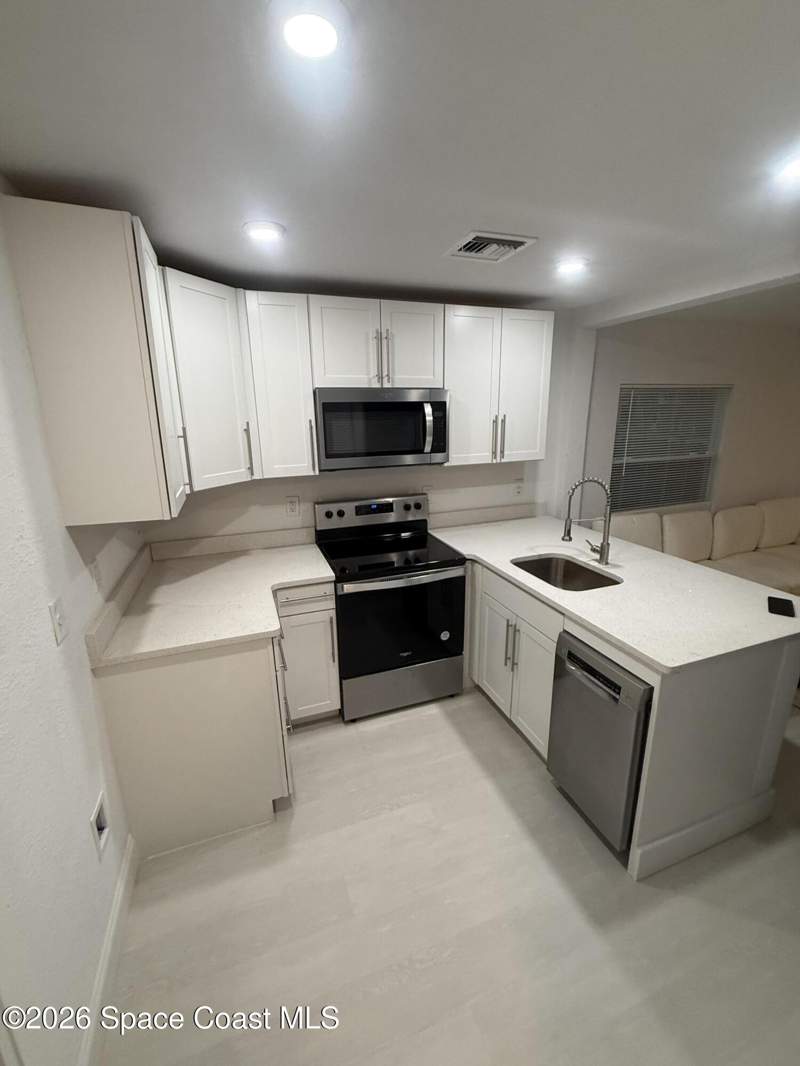 2 bedroom Single Family Residence at 1983 Southland Avenue, Melbourne, Melbourne — photo 4
