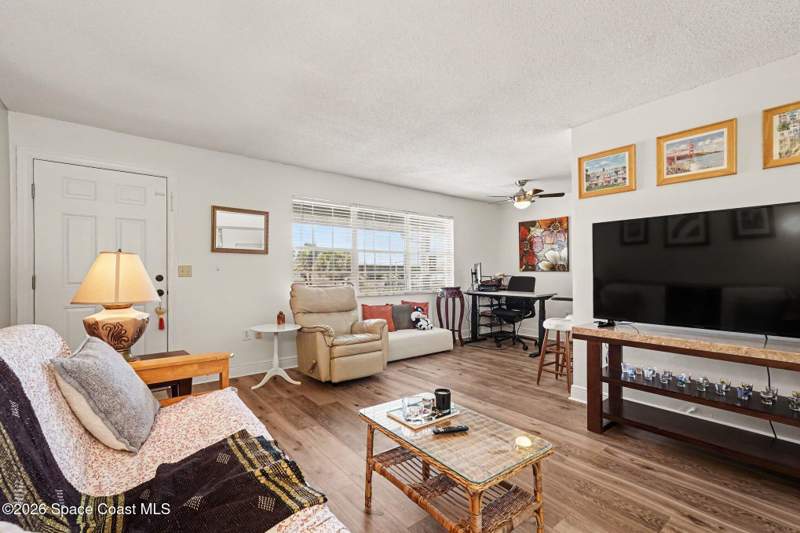 1 bedroom Condominium at 1011 S Miramar Avenue #Unt9, Casa Del Mar Condo, Indialantic — photo 4
